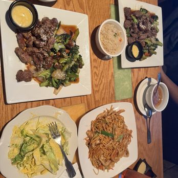 Chin Chin - Steak hibachi, fried rice, salads, chicken chow me-in, cherry temple and Thai tea. - Chinese Near Me - Sparks, Nevada