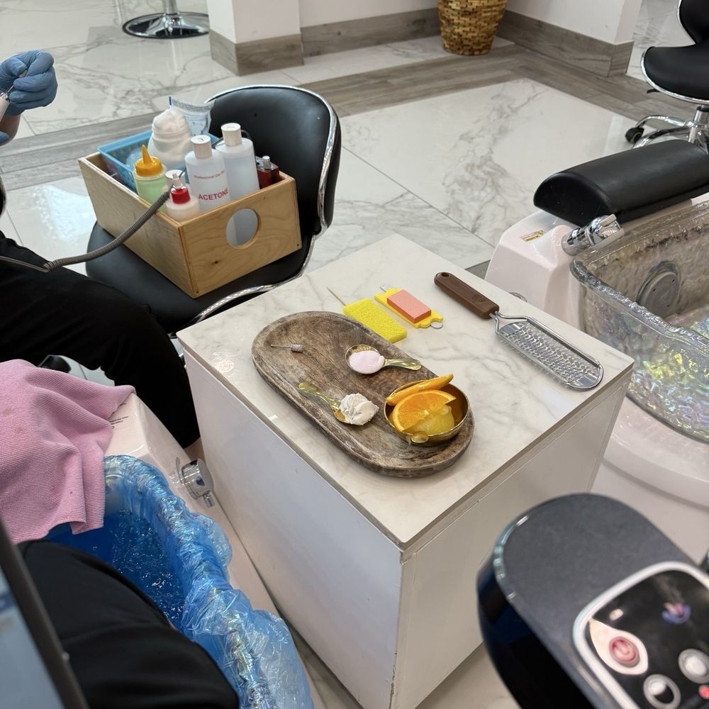 Koncept Nail Spa - Fruiticure Spa- Tropical - Nail Salons Near Me - Alexandria, Virginia