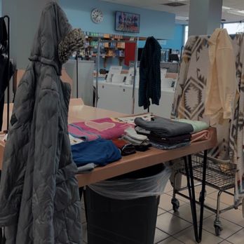 Sudd's Laundromat - Laundromat Near Me - Palatine, Illinois Sudd's Laundromat - Laundromat Near Me - Palatine, Illinois