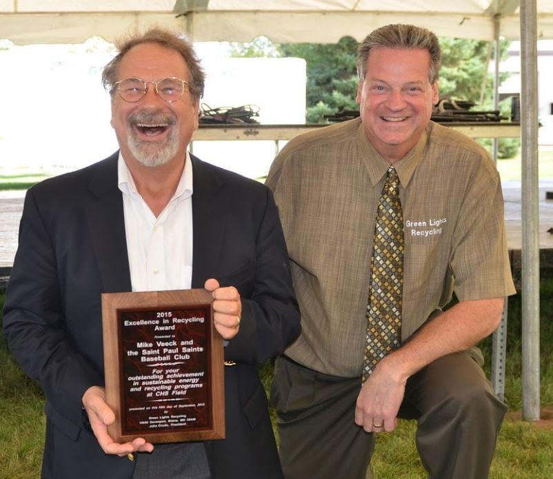 GREEN LIGHTS RECYCLING Updated October 2024 10040 Davenport St NE