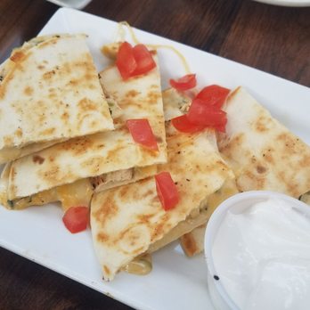 Hennessey's - $5 apps n drinks HH - Bars Near Me - Redondo Beach, California Hennessey's - $5 apps n drinks HH - Bars Near Me - Redondo Beach, California