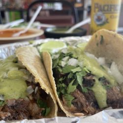 Taqueria El Toluqueno - Tacos de cabeza