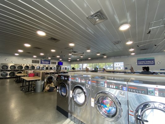 THE BIG CLEAN LAUNDROMAT - ROUND ROCK - Updated August 2024 - 33 Photos