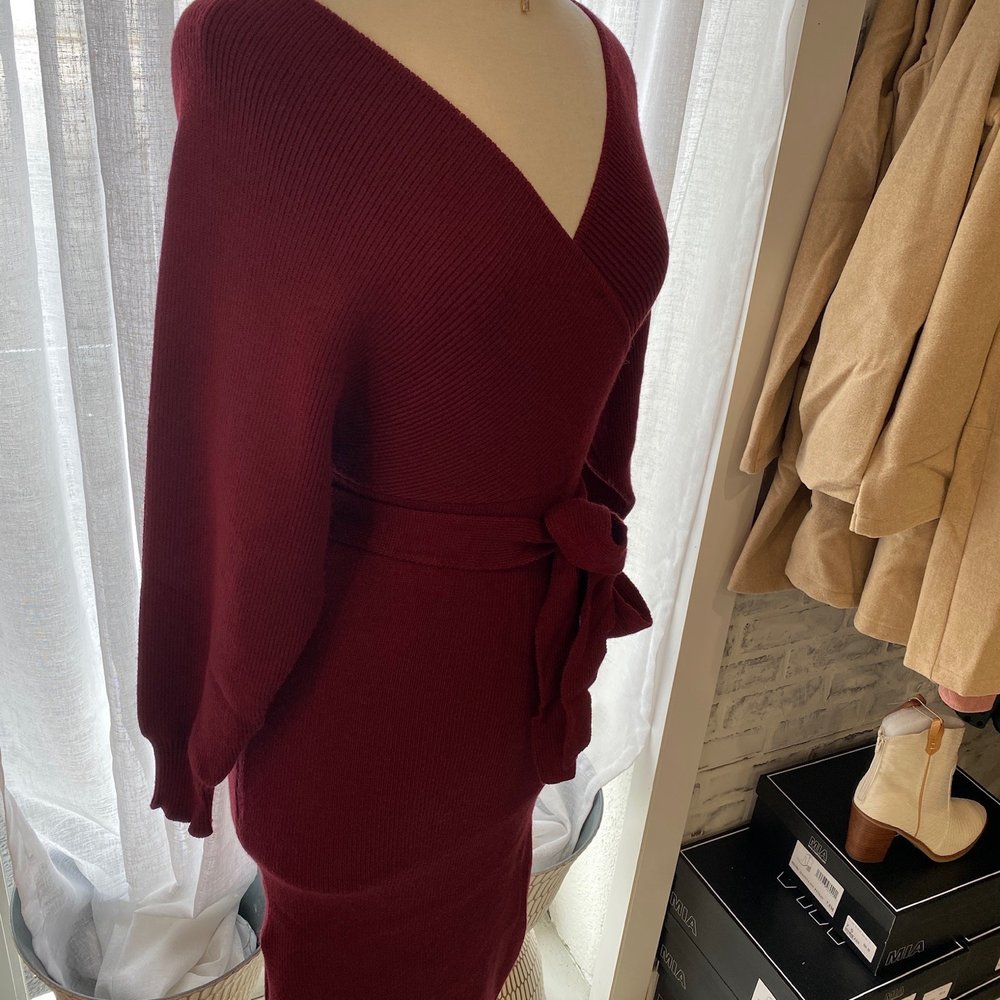 Whimsy Whoo Boutique - Beautiful holiday dress - Shoe Stores Near Me - Fayetteville, Arkansas