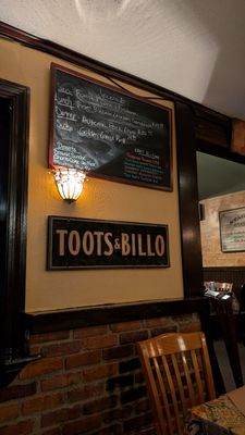 Delaney's Hole In the Wall by null