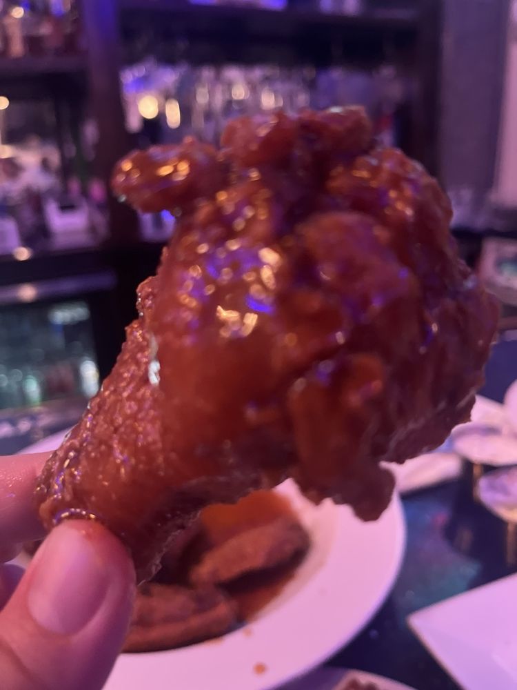 Dangle's Bar & Grill