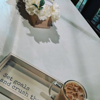Chilly Bubbles And Co Cafe - Bubble Tea Near Me - Maitland, Florida