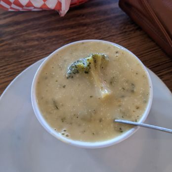 Stanford Inn cafe & bar - Creamy cheesy broccoli soup - New American Near Me - Salome, Arizona Stanford Inn cafe & bar - Creamy cheesy broccoli soup - New American Near Me - Salome, Arizona