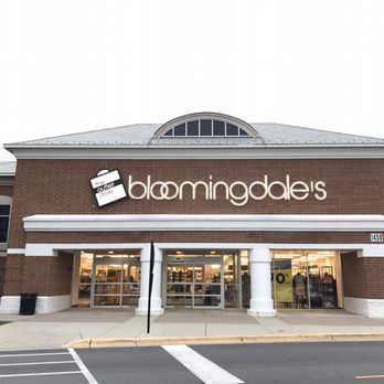 Bloomingdale's Outlet - Shoe Stores Near Me - Schaumburg, Illinois Bloomingdale's Outlet - Shoe Stores Near Me - Schaumburg, Illinois