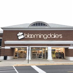 Bloomingdale's Outlet