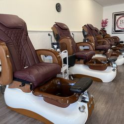 Enjoy a relaxing pedicure in our spacious spa chair area