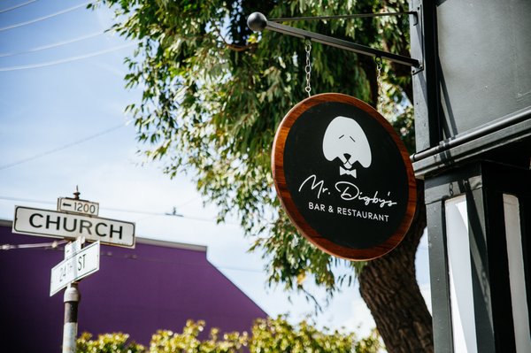 Mr. Digby's Bar & Restaurant by null