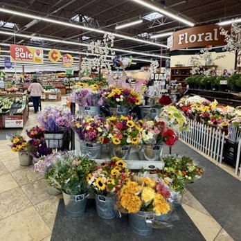 Giant Eagle - Flowers, fruits, and vegetables - Grocery Near Me - Glenshaw, Pennsylvania Giant Eagle - Flowers, fruits, and vegetables - Grocery Near Me - Glenshaw, Pennsylvania
