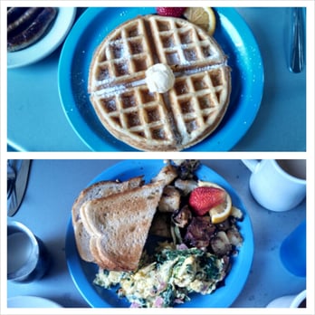 Cafe 222 - Golden Waffle and Green Eggs & Spam - Breakfast & Brunch Near Me - San Diego, California