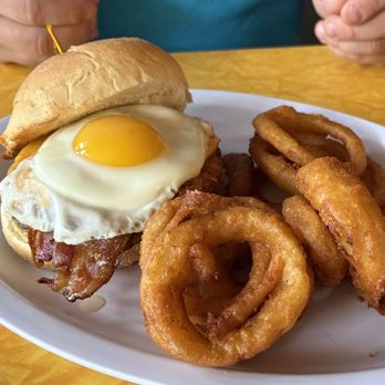 821 Café - Breakfast burger - New American Near Me - Richmond, Virginia 821 Café - Breakfast burger - New American Near Me - Richmond, Virginia