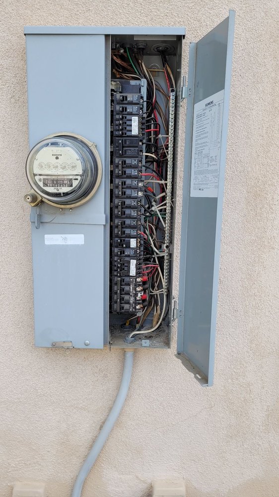 Slide of CZ Electric Licensed Electrical Contractor