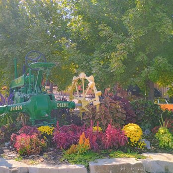 Vala's Pumpkin Patch - A bounty of beautiful flowers and plants adorned all areas. - Venues & Event Spaces Near Me - Gretna, Nebraska