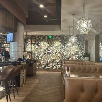 Caló Kitchen + Tequila - Cocktail Bars Near Me - Costa Mesa, California