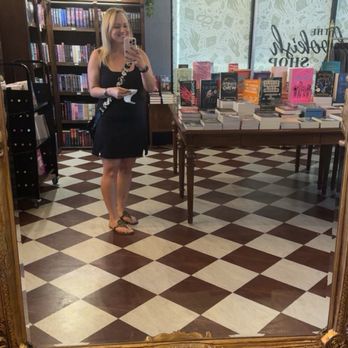 The Bookish Shop - Adorable mirror for selfies - Bookstores Near Me - Gilbert, Arizona