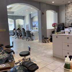 Golden Nails & Spa - Inside