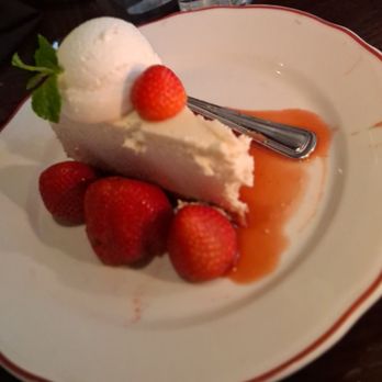 Maggiano's Little Italy - Strawberry Cheesecake - Italian Near Me - Chicago, Illinois Maggiano's Little Italy - Strawberry Cheesecake - Italian Near Me - Chicago, Illinois
