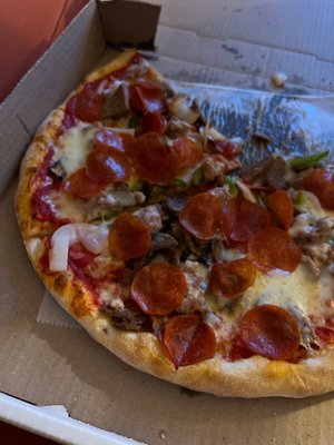 Leonardo's Pizza by null