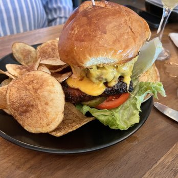 WhiskeyNeat - Hamburger - Whiskey Bars Near Me - Patchogue, New York