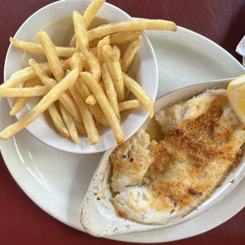 Lobster Trap - Broiled haddock with fries - Seafood Near Me - North Conway, New Hampshire