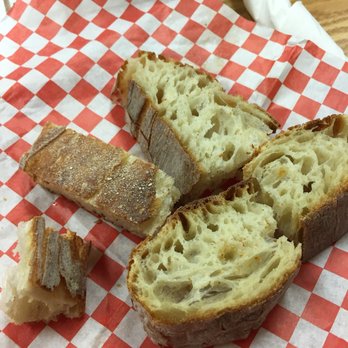 Spaghetto - Complimentary bread. Crunchy and fluffy - Italian Near Me - Davie, Florida Spaghetto - Complimentary bread. Crunchy and fluffy - Italian Near Me - Davie, Florida