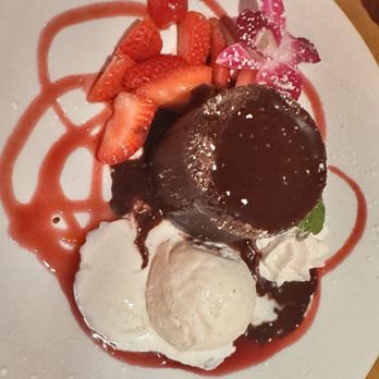 Tantalum Restaurant - Chocolate Lava Cake - Asian Fusion Near Me - Long Beach, California