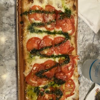 Hard Rock Cafe Sacramento - Three cheese tomato flatbread - American Near Me - Wheatland, California Hard Rock Cafe Sacramento - Three cheese tomato flatbread - American Near Me - Wheatland, California