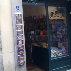 Almost Corner Bookshop