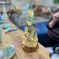 Seacoast Oasis - Seaglass Christmas tree class