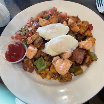Cattle Ranch Cafe - Salmon breakfast hash - Breakfast & Brunch Near Me - Chino, California