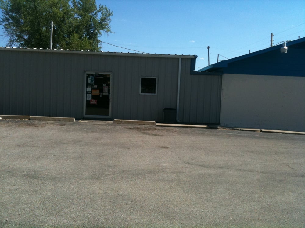 BAXTER GUN & PAWN Updated September 2024 2330 Military Ave, Baxter Springs, Kansas Self