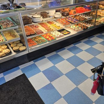 Woodmoor Pastry Shop - Bakeries Near Me - Silver Spring, Maryland