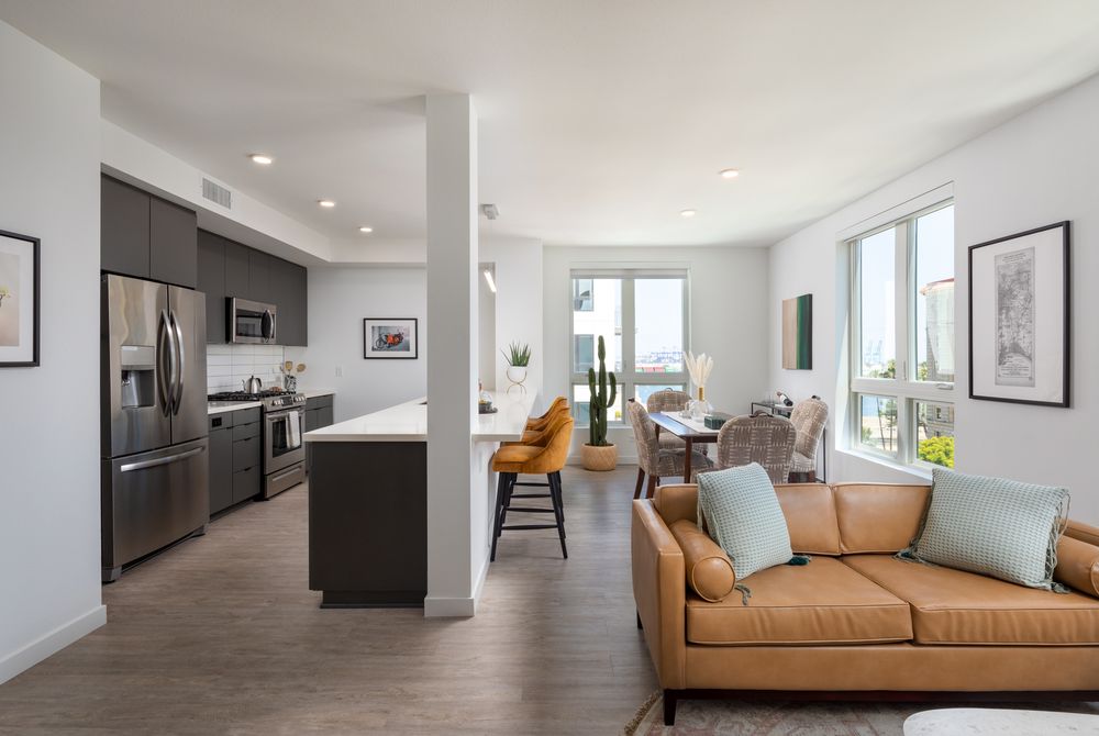 550 HARBORFRONT Updated November 2024 164 Photos & 149 Reviews