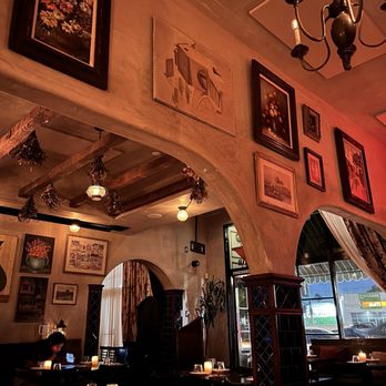 Bacari W Adams - Interior - Italian Near Me - Los Angeles, California Bacari W Adams - Interior - Italian Near Me - Los Angeles, California