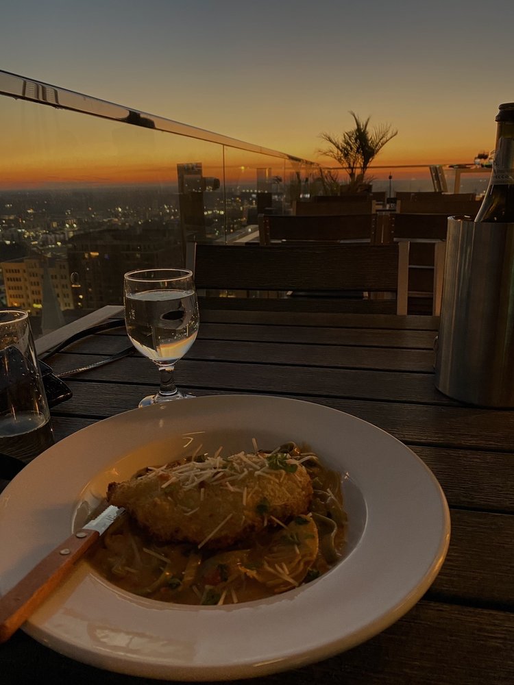 Social spots from Eve on Adams