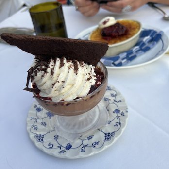 Poulet Bleu - The chocolate mousse and crème brûlée - French Near Me - Pittsburgh, Pennsylvania Poulet Bleu - The chocolate mousse and crème brûlée - French Near Me - Pittsburgh, Pennsylvania