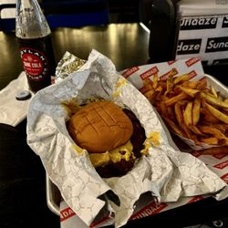Plain Jane + Fries + Dylan Cola