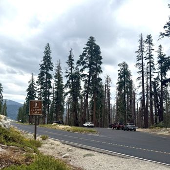 Lukens Lake - Parking area and trailhead - Hiking Near Me - Wawona, California