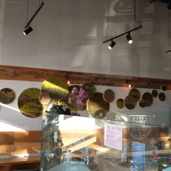 Poké House - Almaden - Wall decor while waiting - Poke Near Me - San Jose, California