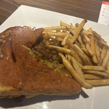 Seventy Six Lamb by Station Casinos - Short Rib Grilled Cheese - Sports Bars Near Me - North Las Vegas, Nevada Seventy Six Lamb by Station Casinos - Short Rib Grilled Cheese - Sports Bars Near Me - North Las Vegas, Nevada