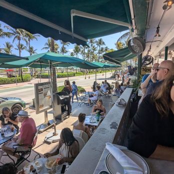 News Cafe - Breakfast & Brunch Near Me - Miami Beach, Florida News Cafe - Breakfast & Brunch Near Me - Miami Beach, Florida