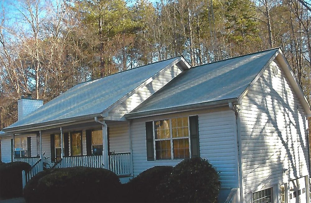 Slide of A Guaranteed Roof & Guttering