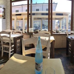Dal Pascià - Early dinner to get thru jet lag....nice place a block off the strip. Hope the bolognese lives up to hype. Nice service, great prices.