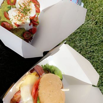The Lemon Tree - Breakfast sandwich and avocado hash smash - Cocktail Bars Near Me - Bend, Oregon