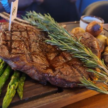 Blackstone Kitchen - New American Near Me - Corona, California