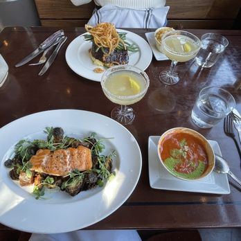 TOWN - Roasted Salmon | Roasted Tomato Bisque | Teriyaki Skirt Steak |SD Mac & Cheese | Sparkling Pear Martini - Steakhouses Near Me - San Carlos, California